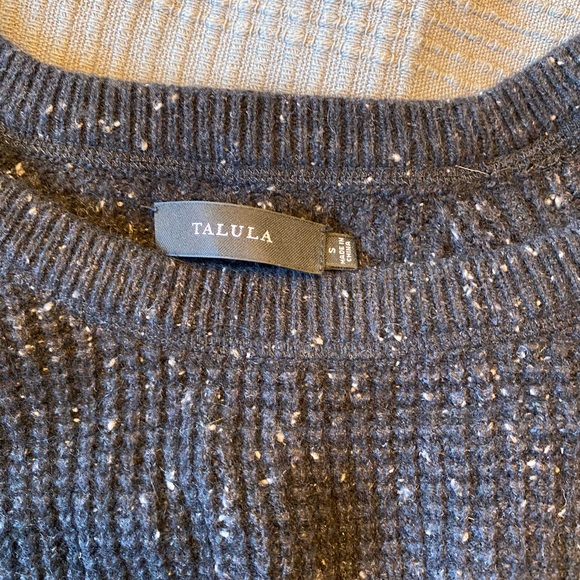 Aritzia Talula Sweater - Picture 2 of 6
